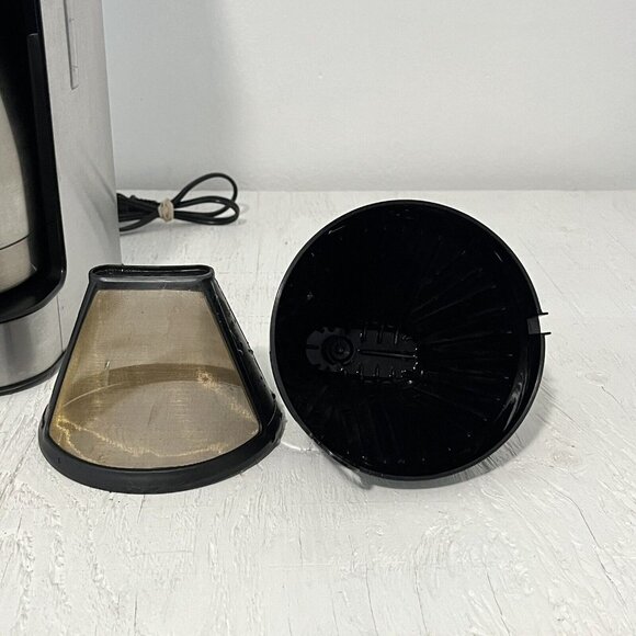 CUISINART 12 CUP THERMAL FULLY PROGRAMMABLE COFFEE MAKER DCC 1850 Tested - Picture 7 of 13